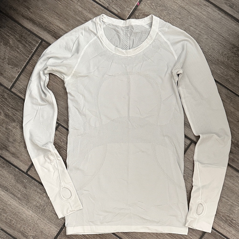 lululemon athletica Long Sleeve Seamless Top in White